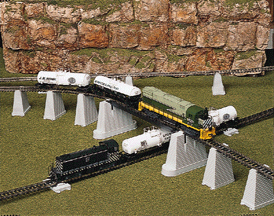 150-80 Atlas HO Over-N-Under Pier Set
