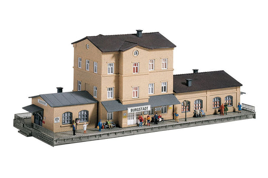 Burgstadt Station, Building Kit (N-Scale)