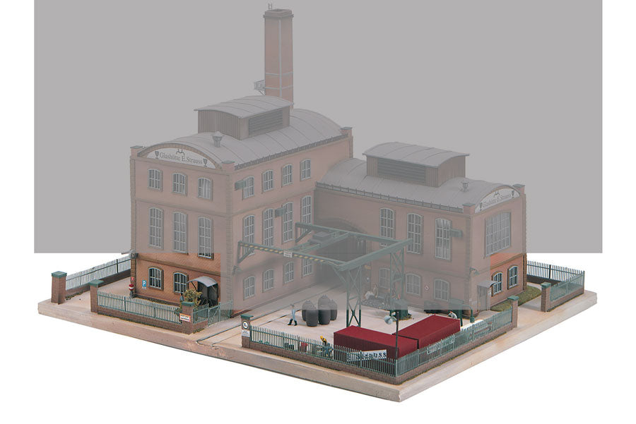 Classic Line Factory Fence, Kit (HO-Scale)