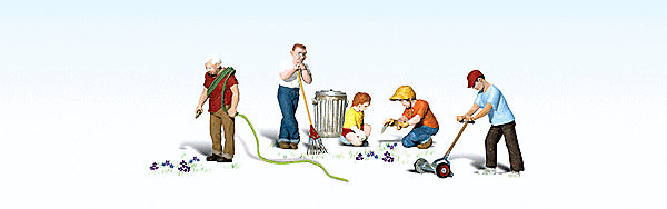 785-1915 WS HO Lawn Workers