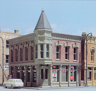 243-51300 DPM N Corner Turret Building