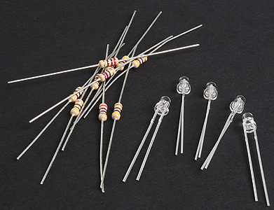 475-1231005 Minitronics LEDs 3mm - Yeloglo White (5)
