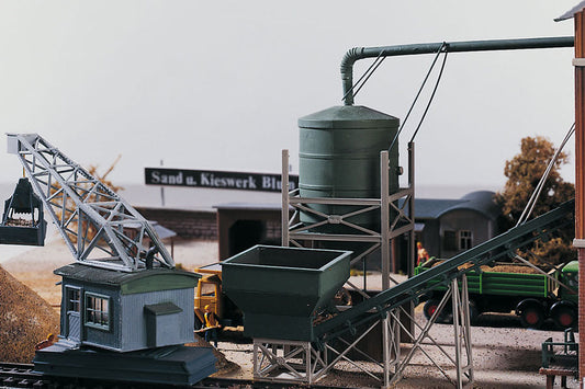 Classic Line Sand Works Silo & Transport, Building Kit (HO-Scale)