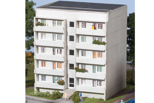 Classic Line Prefab Apartment Block Basic Set, Building Kit (HO-Scale)