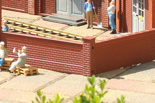 Brick Factory Walls (G-Scale)