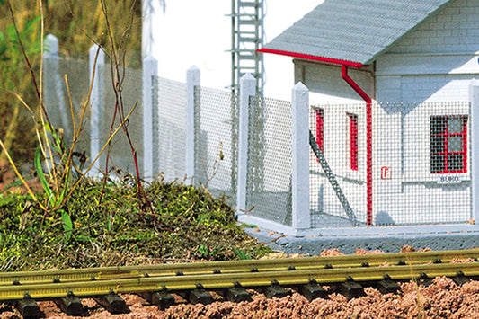 Industrial Fence (G-Scale)
