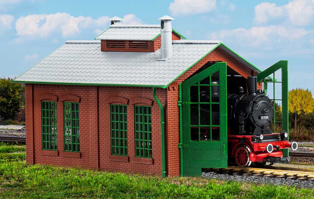 65004 PIKO G Single-Stall Brick Engine House