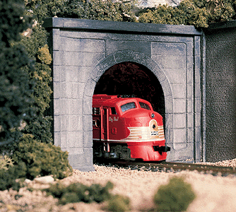 785-1152 WS N Portal - Single Concrete