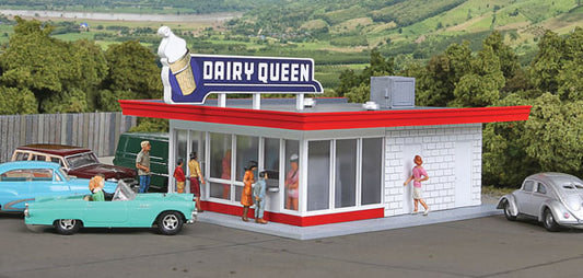 933-3484 Walthers HO Vintage Dairy Queen Kit