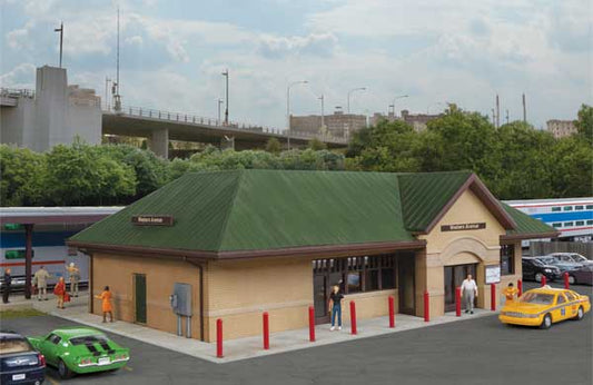 933-4095 Walthers HO Modern Suburban Station