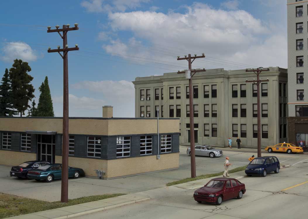 949-4120 Walthers HO Utility Poles