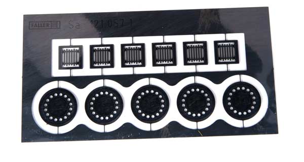 949-4123 Walthers HO Manhole Covers & Grates