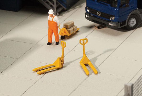 949-4144 Walthers HO Pallet Jacks